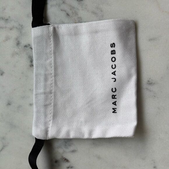 NWOT Marc Jacob’s heart necklace - Picture 6 of 6